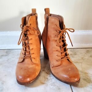 Brown/Camel Lace-Up Bootie (Size 6)
